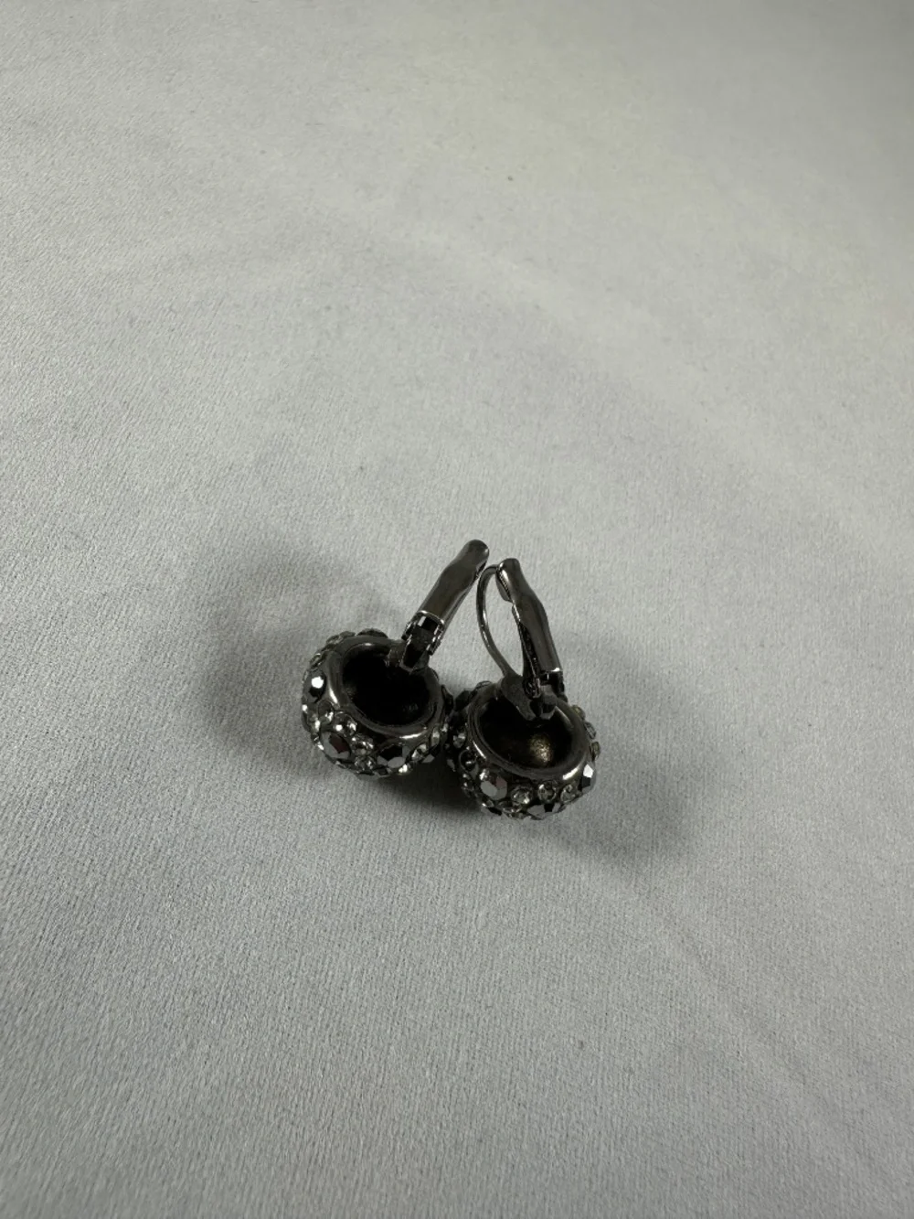 Lia Sophia Crystal Pavé Ball Drop Earrings – NYFW Gifting Suite